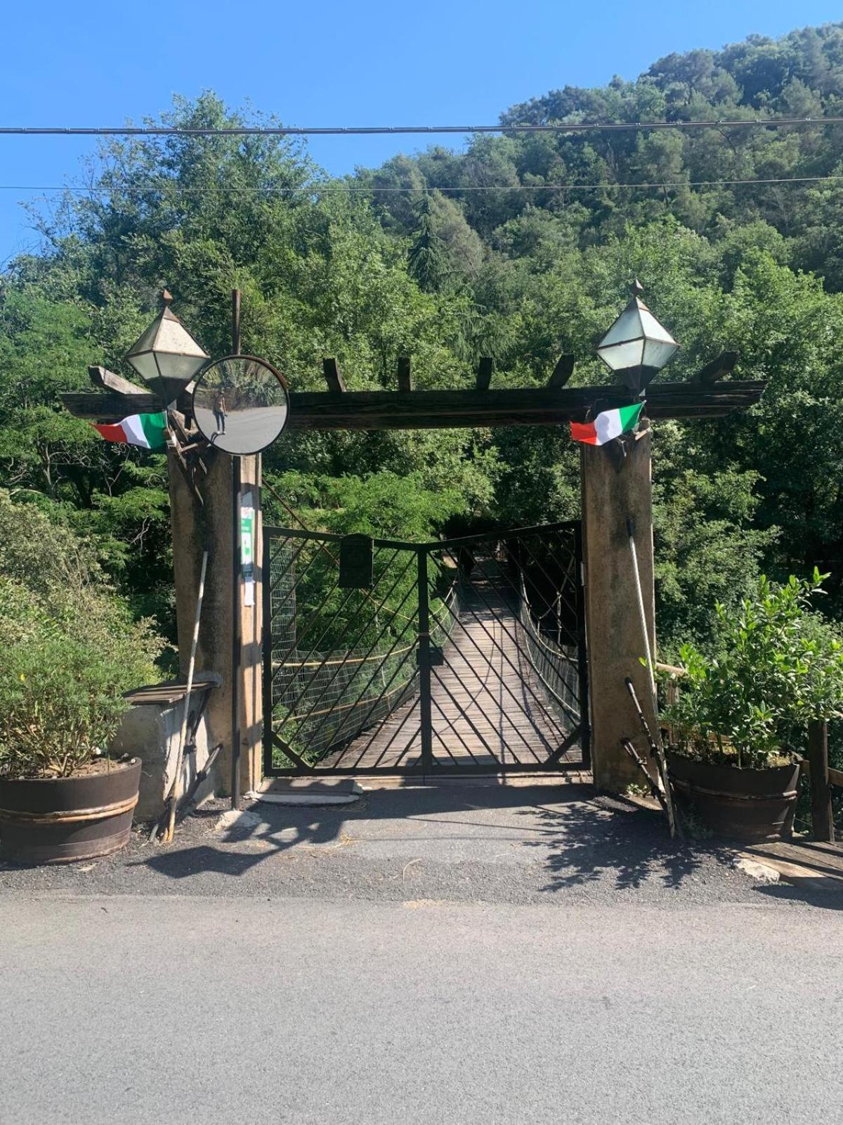 Agricamping Ponteraggio N.1 Hotel Dolceacqua Exterior photo